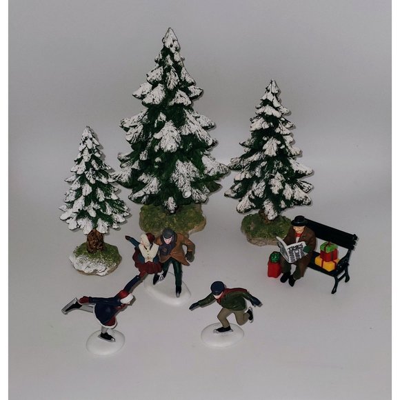 Department 56‎ Heritage Collection - 3 Christmas Trees, Skating Party - Picture 1 of 3